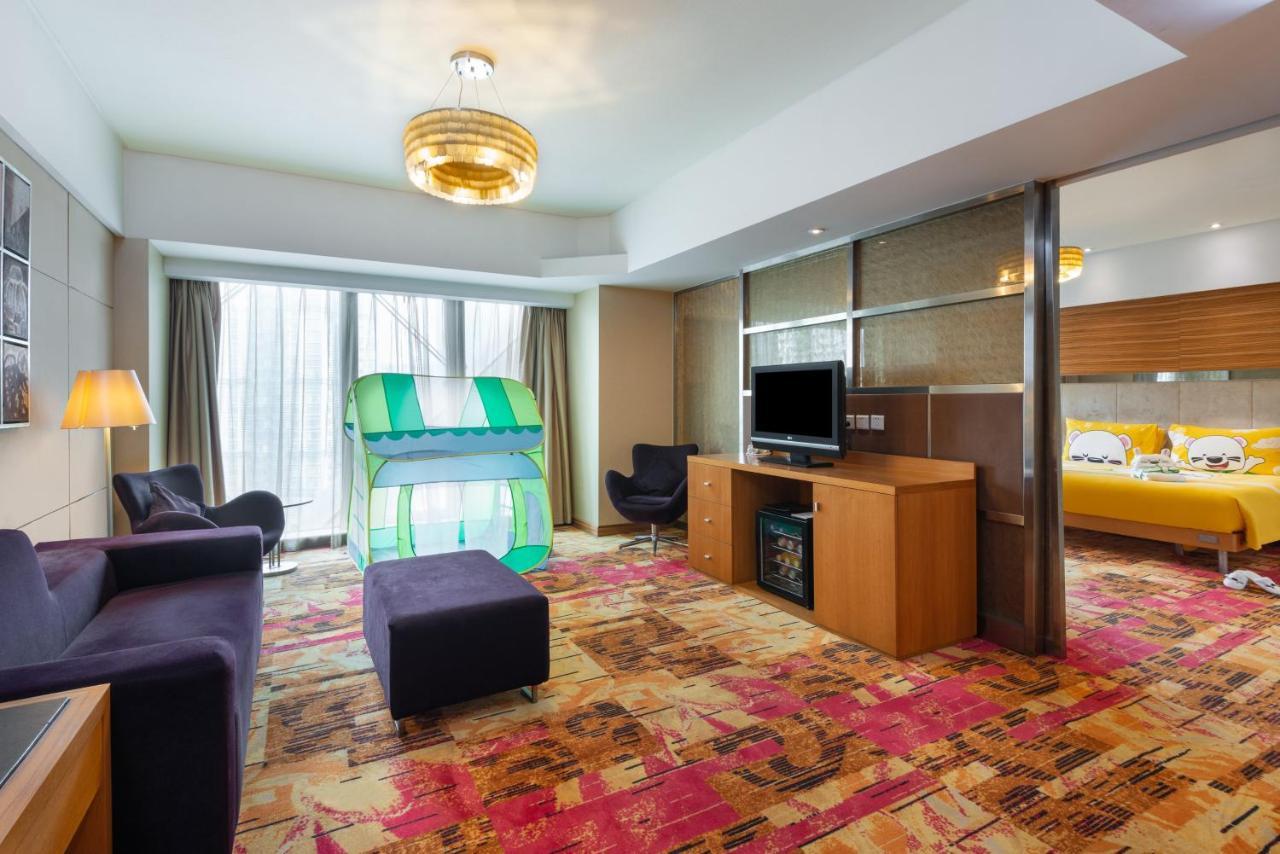 Holiday Inn Binhai Тиендзин Екстериор снимка